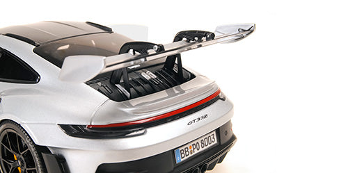 Minichamps 2022 Porsche 911 992 GT3 RS Silver w/ Weissach Package, Black Wheels w/ Clamshell Box 1:18 LIMITED