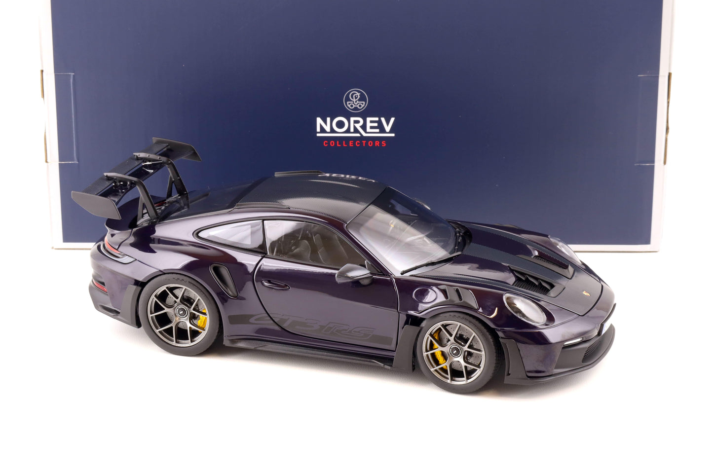 Norev Porsche 911 992 GT3 RS Weissach Pkg Viola Metallic 1:18 LIMITED