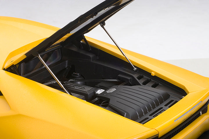 AUTOart Lamborghini Huracan LP610-4 Giallo Horus (Matte Yellow) 1:12