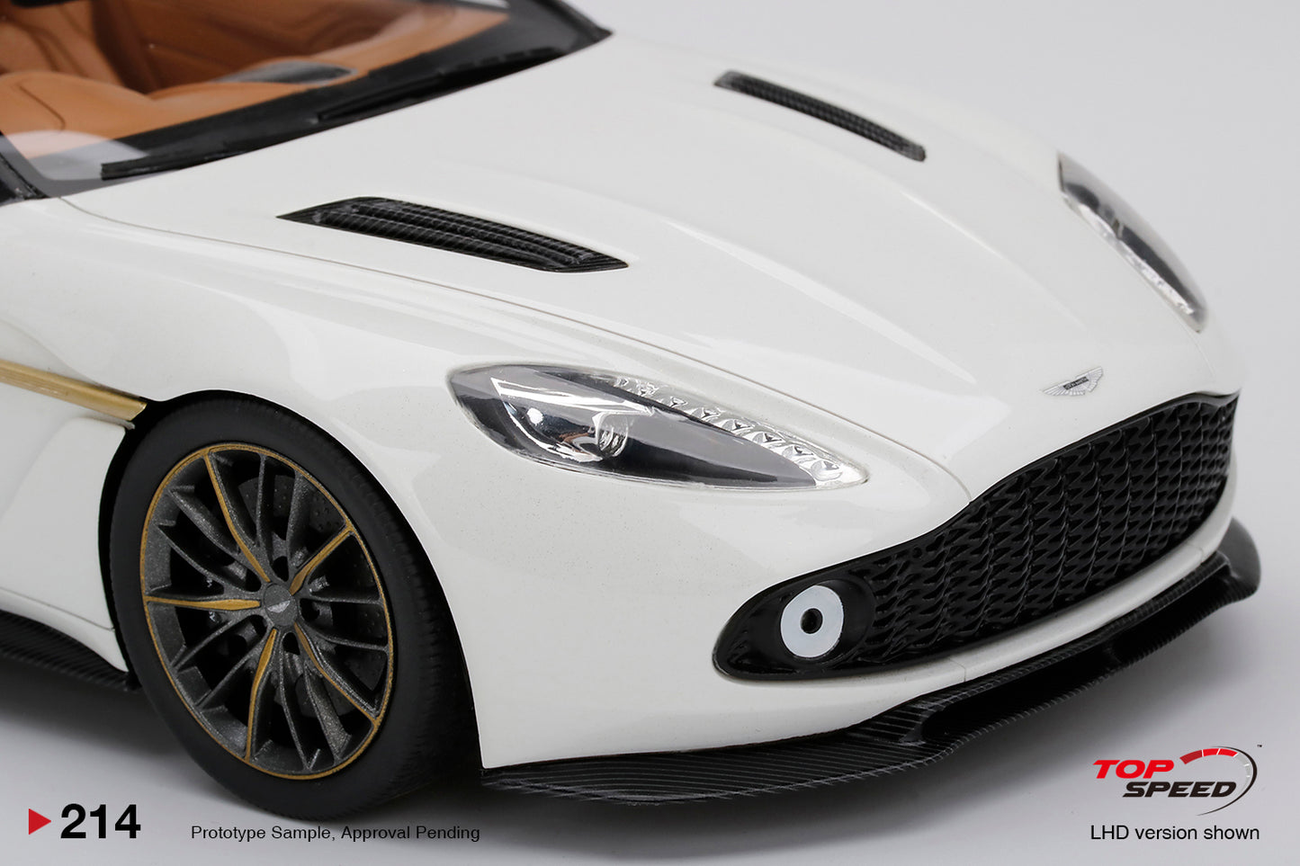 Topspeed 1:18 Aston Martin Vanquish Zagato Volante Escaping White