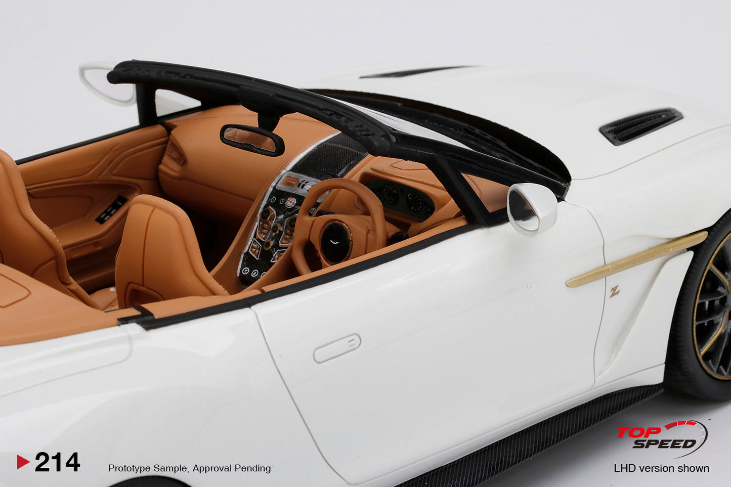 Topspeed 1:18 Aston Martin Vanquish Zagato Volante Escaping White