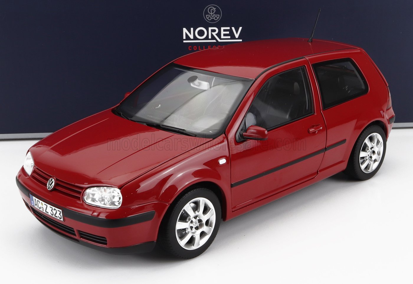 Norev 2002 VW Golf MK IV Red 1:18