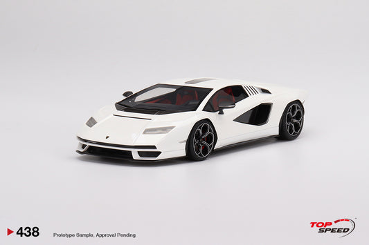 Topspeed 1:18 Lamborghini Countach LPI 800-4 Bianco Siderale
