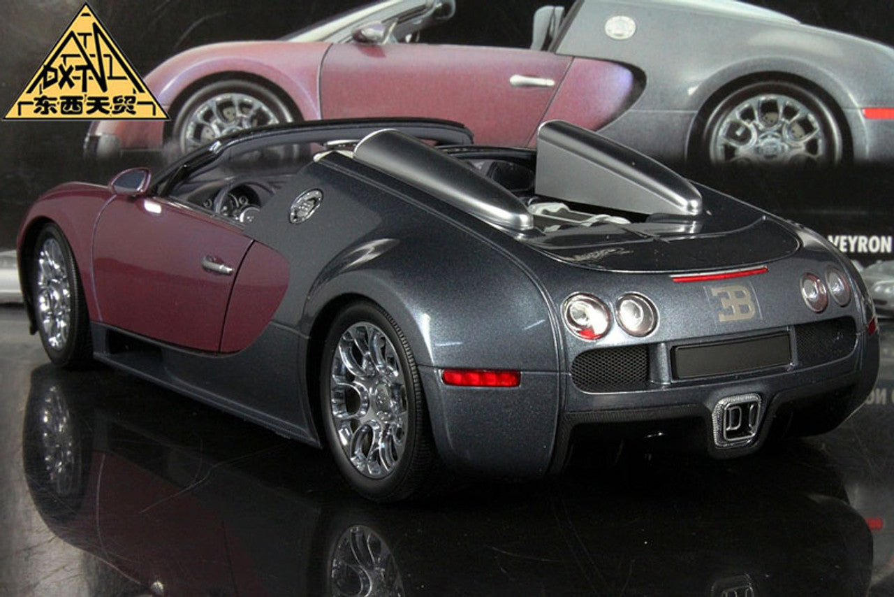 Minichamps 2009 Bugatti Veyron Grand Sport 16.4 Purple and Grey Metallic 1:18