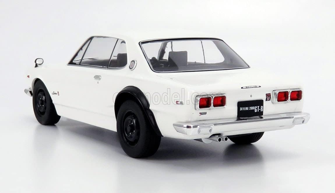 Triple 9 1972 Nissan Skyline GT-R (KPCG10) White 1:18
