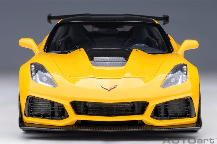 AUTOart Chevy Corvette ZR1 Corvette Racing Yellow Tintcoat 1:18