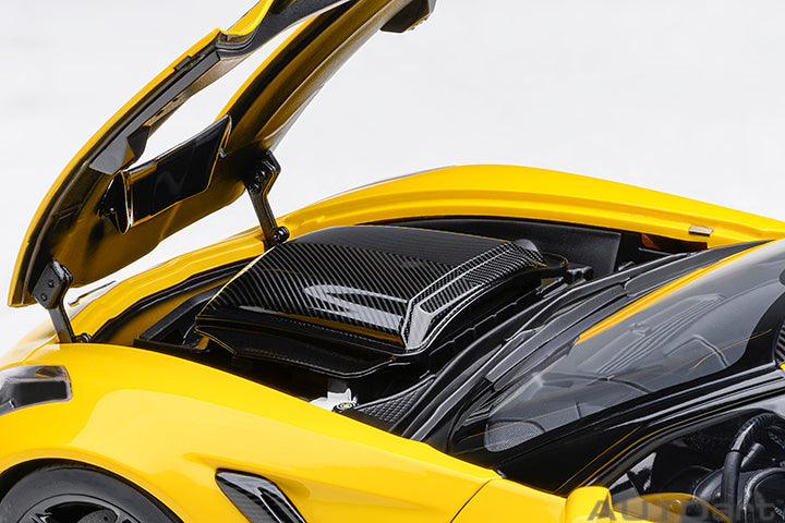 AUTOart Chevy Corvette ZR1 Corvette Racing Yellow Tintcoat 1:18