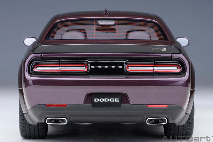 AUTOart 2022 Dodge Challenger R/T Scat Pack Widebody Hellraisin 1:18