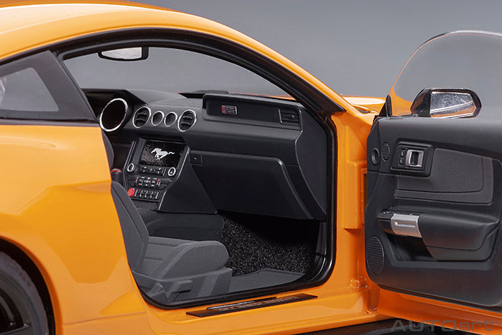 AUTOart Ford Shelby Mustang GT350-R Fury Orange 1:18