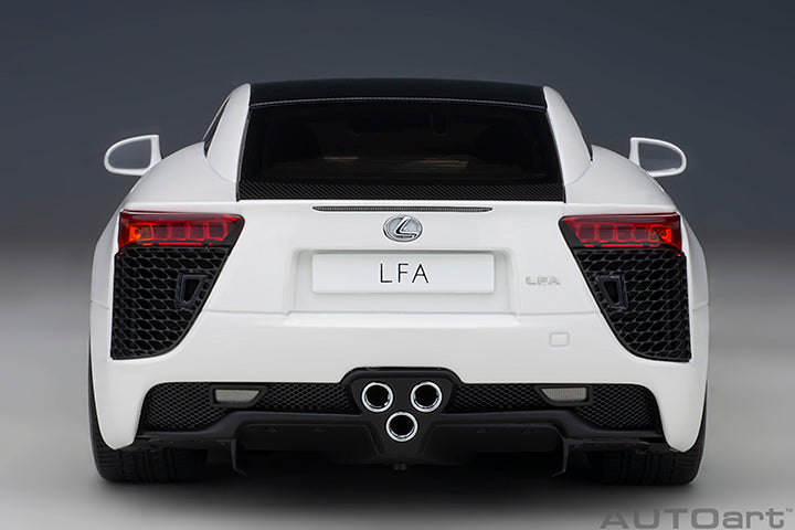 AUTOart 2012 Lexus LFA Whitest White and Carbon Black 1:18