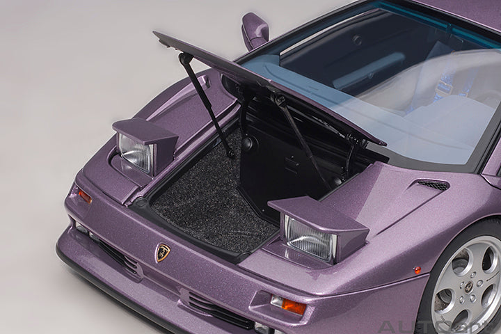 AUTOart 1995 Lamborghini Diablo SE30 Jota Viola Metallic Purple 1:18
