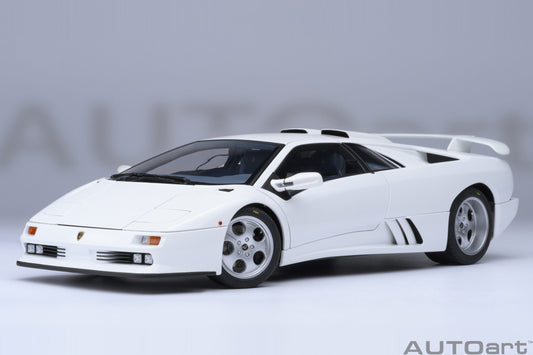 AUTOart 1995 Lamborghini Diablo SE30 Jota Impact White 1:18