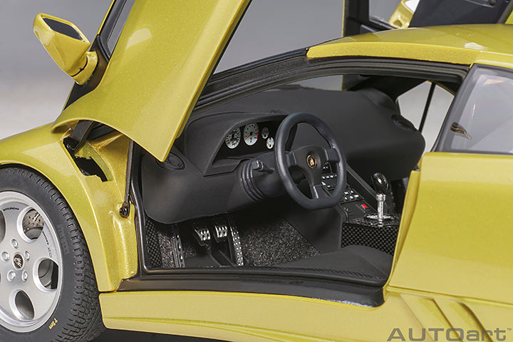 AUTOart 1995 Lamborghini Diablo SE30 Giallo Spyder Metallic Yellow 1:18