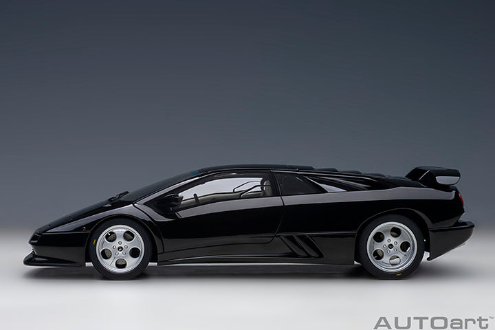 AUTOart 1995 Lamborghini Diablo SE30 Deep Black Metallic 1:18