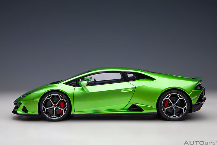AUTOart 2018 Lamborghini Huracan EVO Verde Selvans (Green Metallic) 1:18