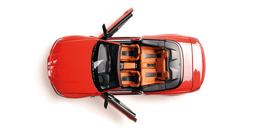 Minichamps 2021 BMW G83 M4 Cabriolet Red Metallic 1:18
