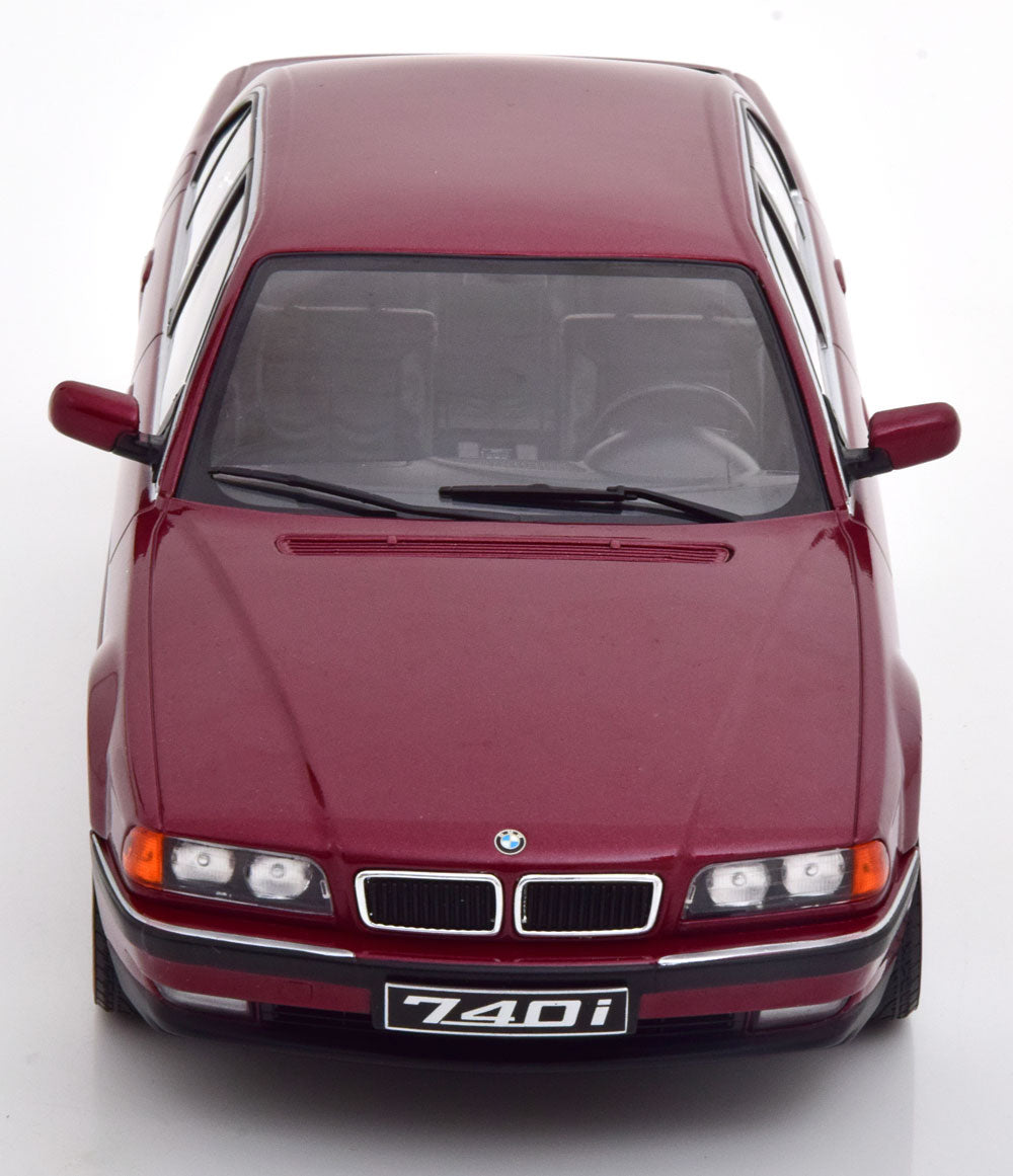 KK-Scale 1994 BMW 740i (e38) Sedan Dark Red Metallic 1:18