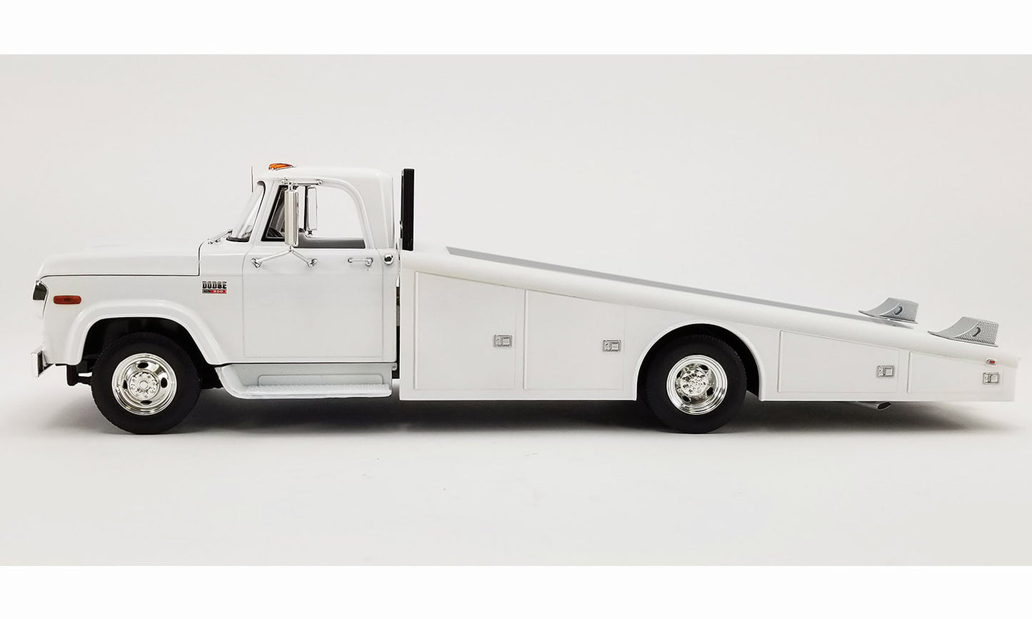 Acme 1970 Dodge D-300 Ramp Truck White 1:18