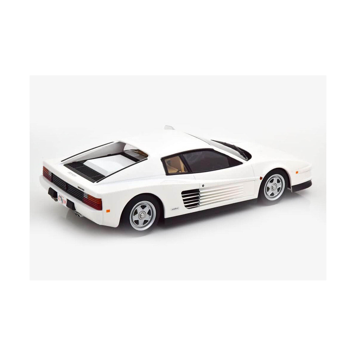 KK Scale Ferrari Testarossa White Monospecchio 1984 US-Version 1:18