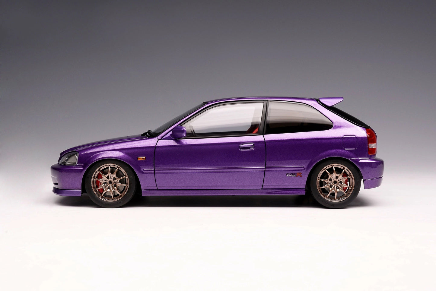 Motor Helix 1997 Honda Civic EK9 Hatchback Pearl Purple w/ Yokohama Tires & B16 Engine 1:18 LIMITED