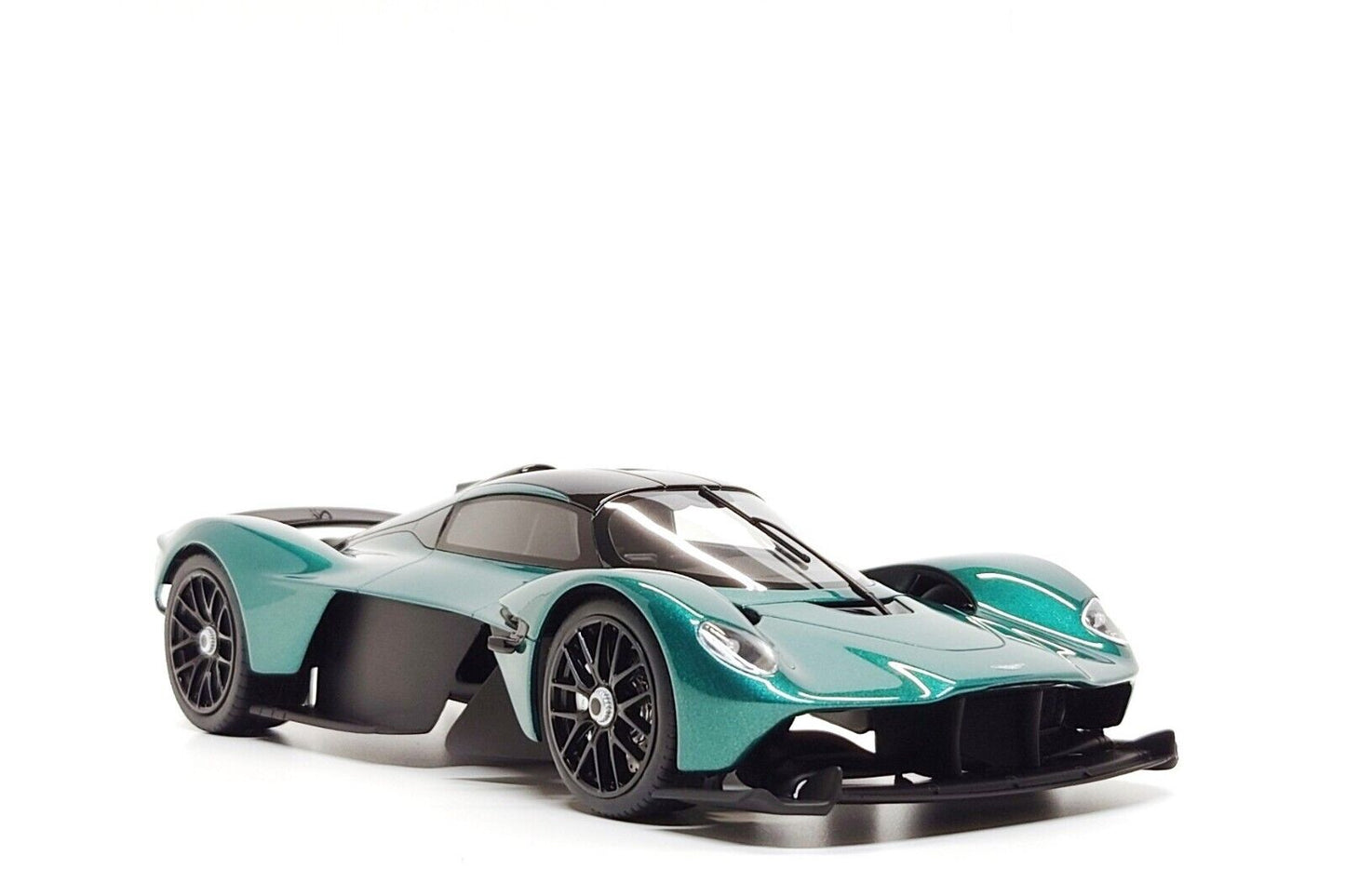 GT Spirit 2021 Aston Martin Valkyrie Racing Green Metallic w/ Black Accents 1:18 Resin