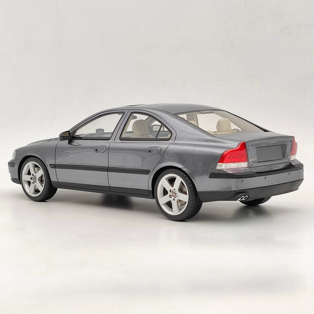 DNA Collectibles 2003 Volvo S60 R Sedan Grey Metallic 1:18