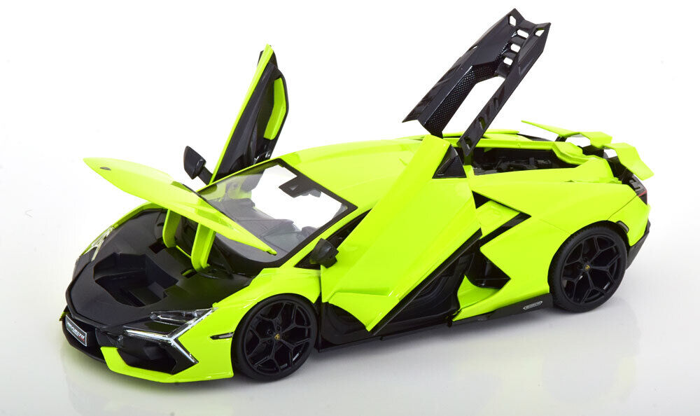 Maisto Lamborghini Revuelto 74x Lime Green 1:18